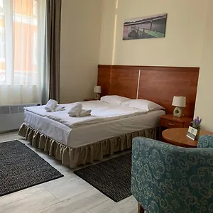 Guest Donovi Гостевой дом Варна